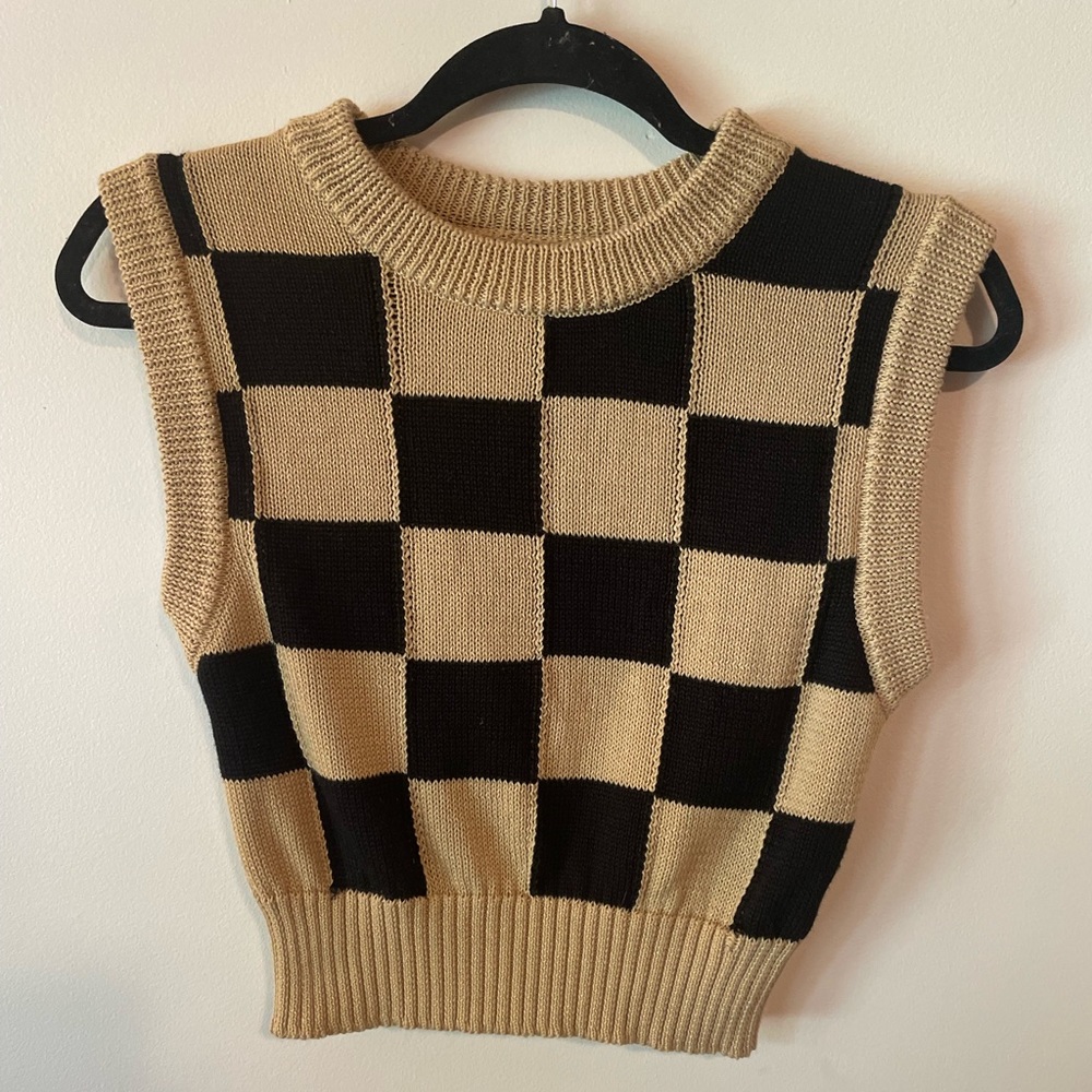 Cropped Sweater Tank